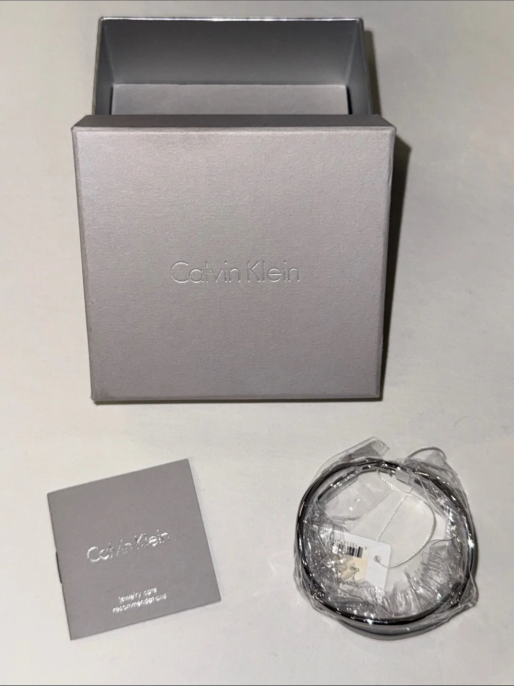NWT Calvin Klein Silver Tone Bangle Bracelet w/ Box Sealed MSRP $165 CAD